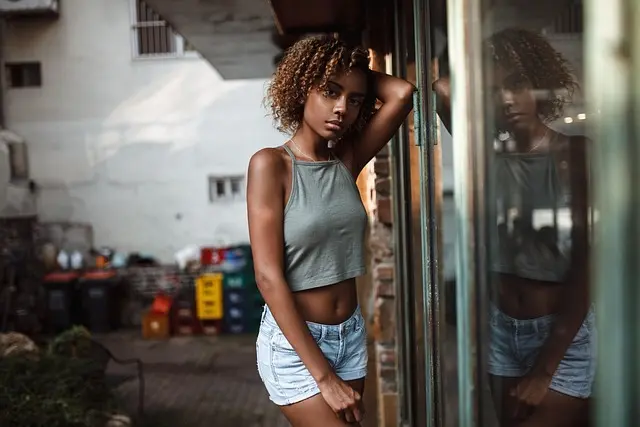 Cómo Elegir Ropa Accesible que Realce tu Estilo Personal