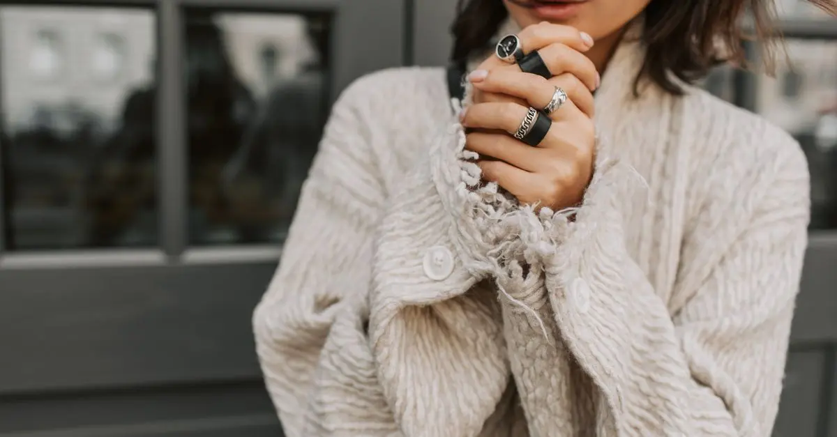 Cómo Crear un Look Accesible y Chic para el Otoño