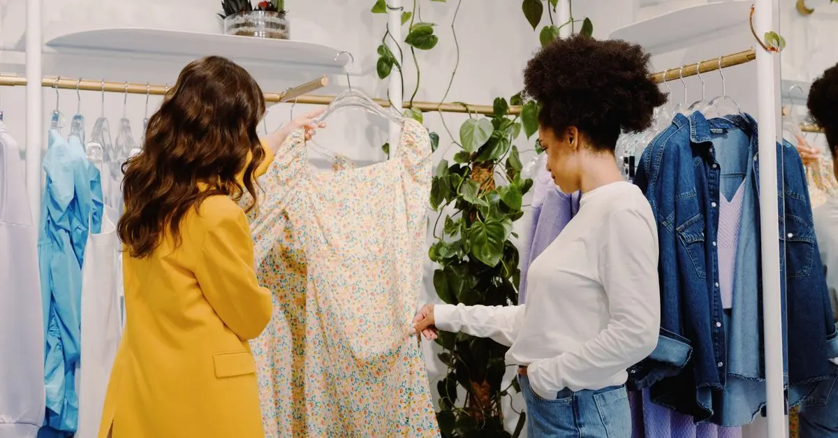 Cómo Elegir Ropa Asequible para Crear un Look Profesional